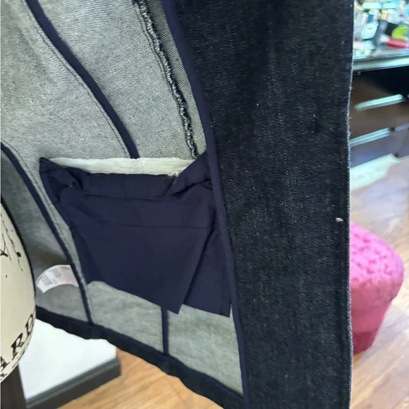 Classic Blue Denim Women's Blazer - Picture 6 of 7